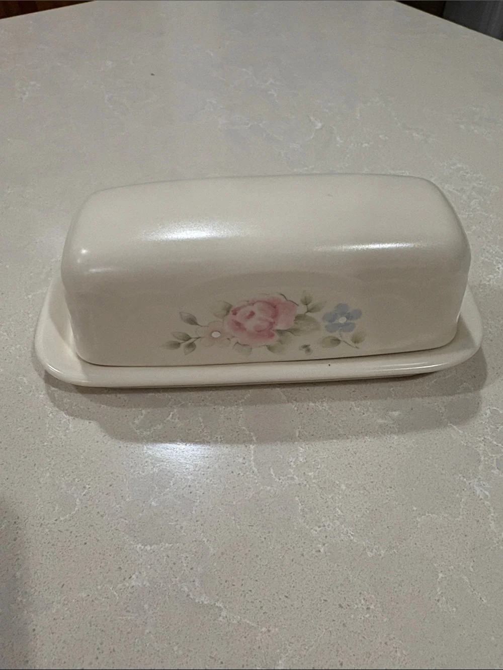 Pfaltzgraff Cream Floral Butter Dish with Pink Rose Accent Tea Rose